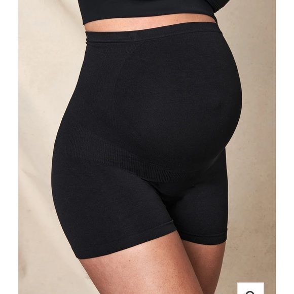 Seamless Maternity Over Belly Support Boyshorts. Medium. Black. - Picture 1 of 3
